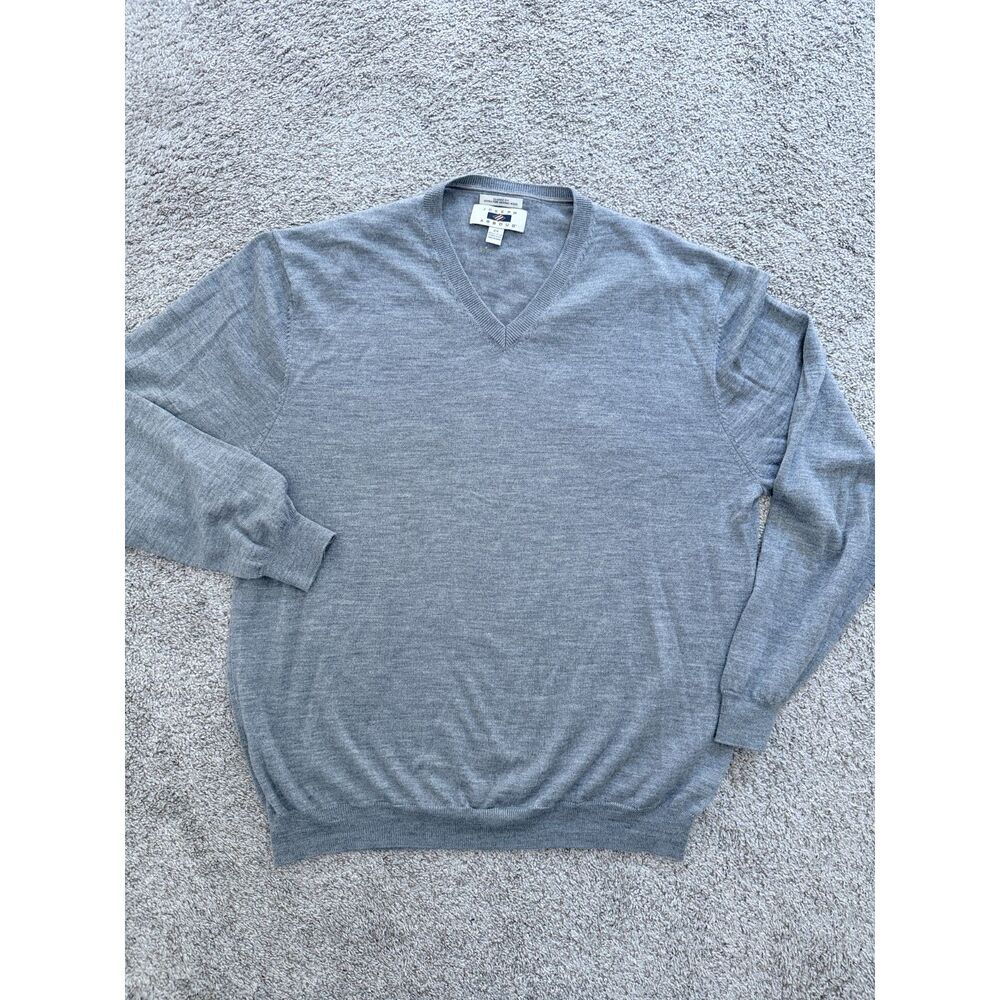 Fine Merino Wool V-Neck Sweater Gray 2X